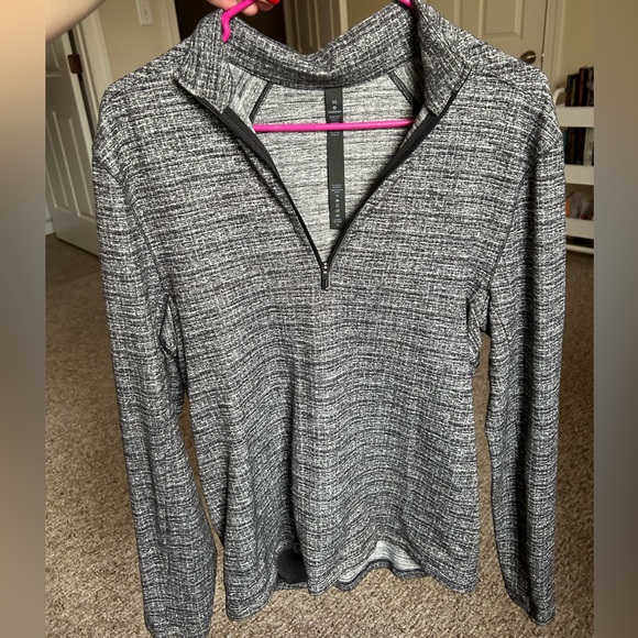Lululemon quarter zip - Picture 1 of 2